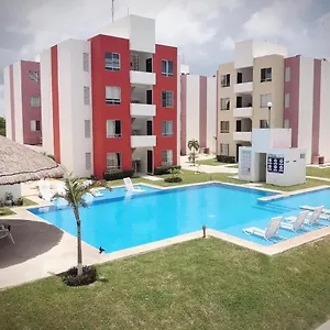 Deptartamento Cómodo Y Seguro En Apartamento Playa del Carmen